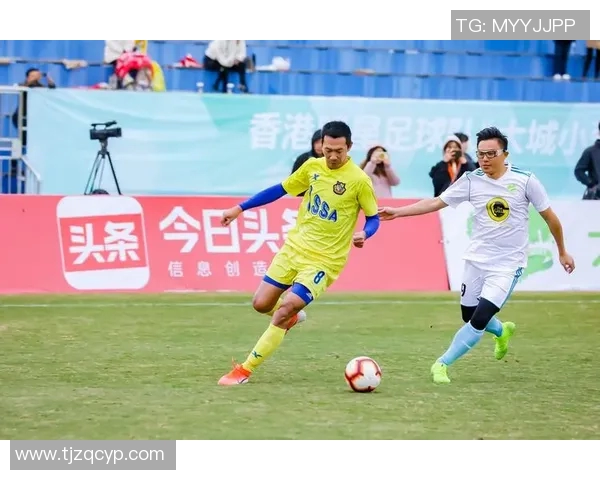 学足球明星拍照技术的优势与技巧分享让你轻松拍出精彩瞬间